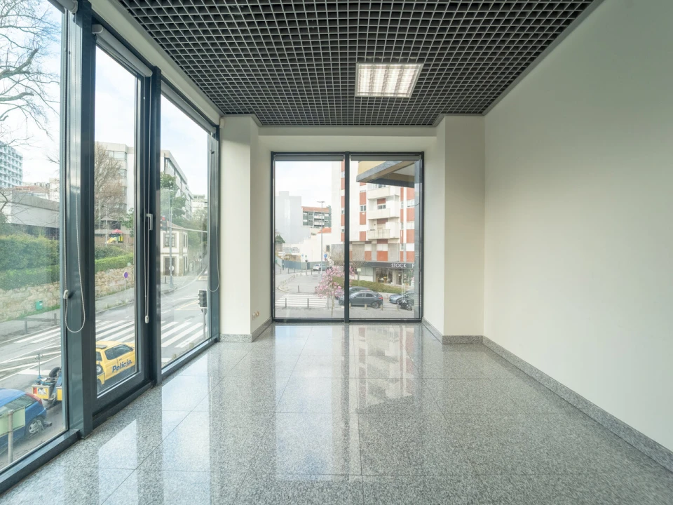 Escritório para Arrendamento em Lordelo do Ouro e Massarelos Foto 27