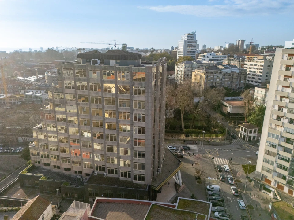 Escritório para Arrendamento em Lordelo do Ouro e Massarelos Foto 1
