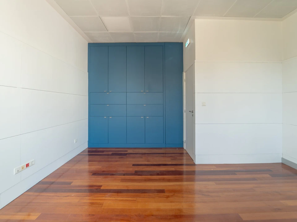 Escritório para Arrendamento em Lordelo do Ouro e Massarelos Foto 9