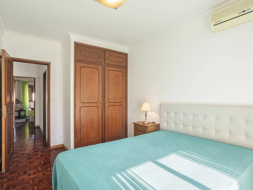 Apartamento T2 para Venda em Costa da Caparica Foto 12