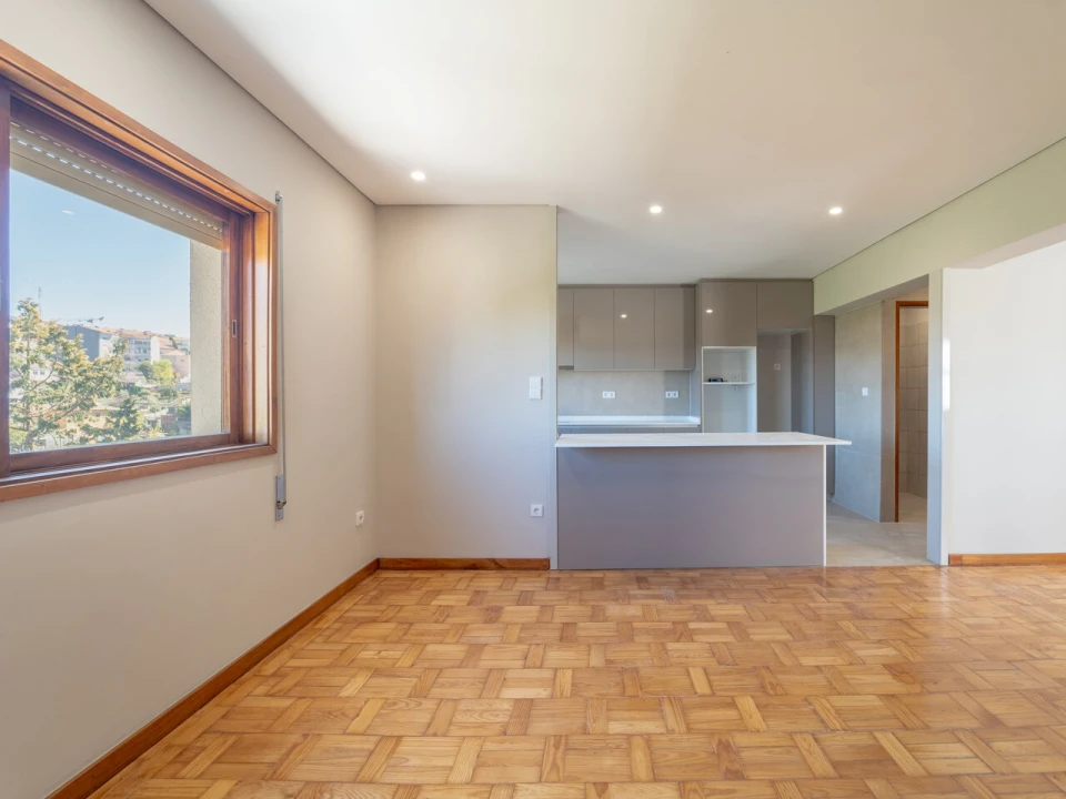 Apartamento T4 para Venda em Mafamude e Vilar do Paraíso Foto 2