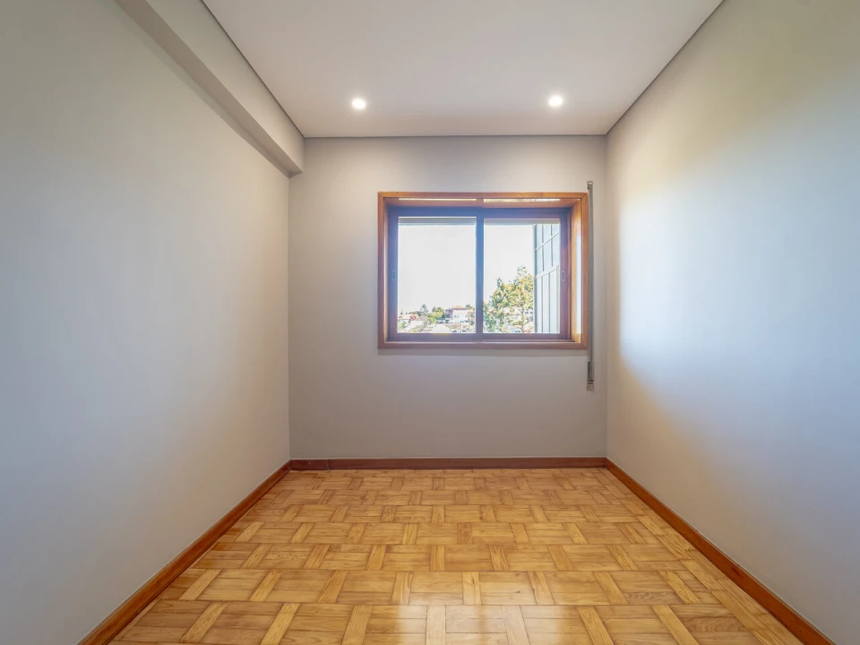 Apartamento T4 para Venda em Mafamude e Vilar do Paraíso Foto 9