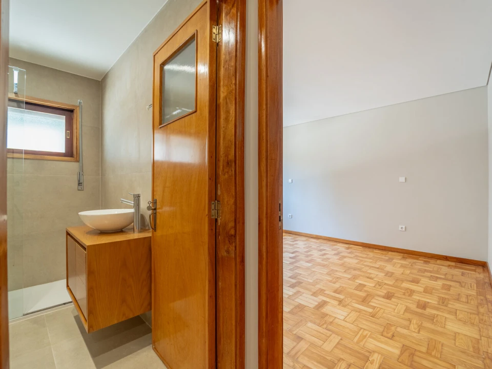 Apartamento T4 para Venda em Mafamude e Vilar do Paraíso Foto 11