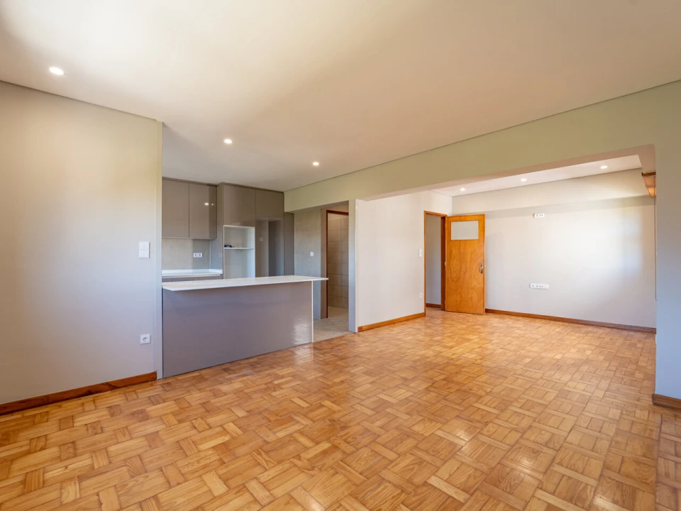 Apartamento T4 para Venda em Mafamude e Vilar do Paraíso Foto 19