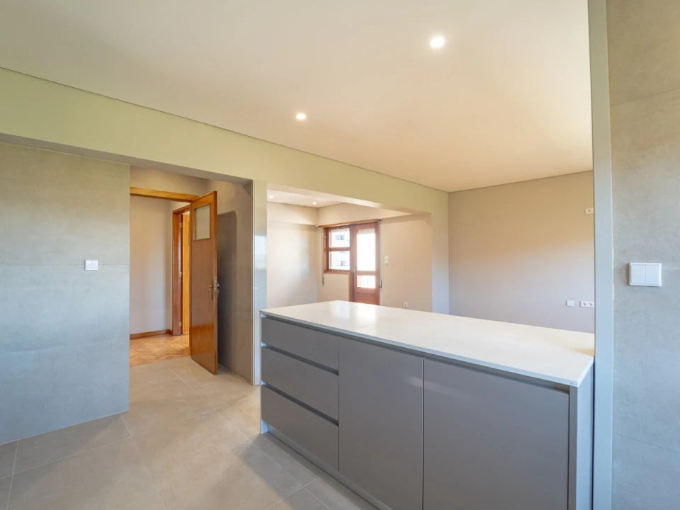 Apartamento T4 para Venda em Mafamude e Vilar do Paraíso Foto 21