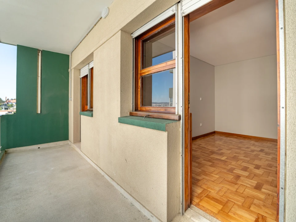 Apartamento T4 para Venda em Mafamude e Vilar do Paraíso Foto 32