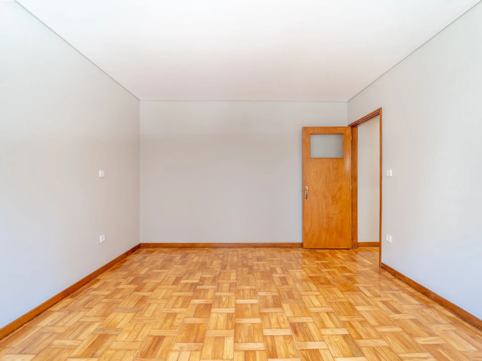 Apartamento T4 para Venda em Mafamude e Vilar do Paraíso Foto 37