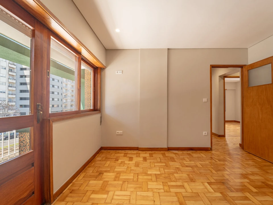 Apartamento T4 para Venda em Mafamude e Vilar do Paraíso Foto 41