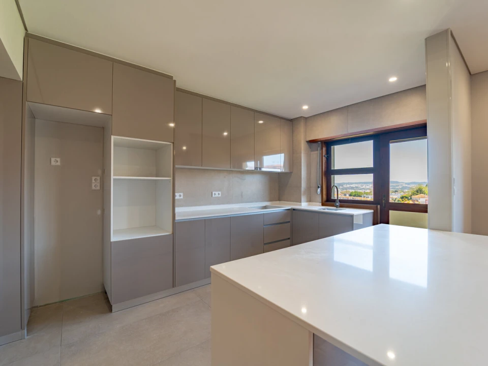 Apartamento T4 para Venda em Mafamude e Vilar do Paraíso Foto 19