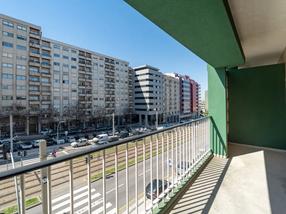Apartamento T4 para Venda em Mafamude e Vilar do Paraíso Foto 32