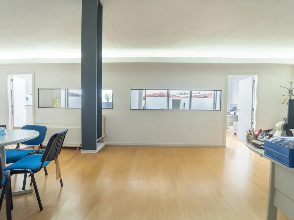 Escritório para Arrendamento em Cidade da Maia Foto 4