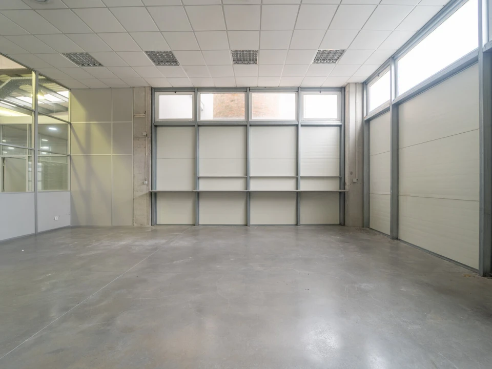 Armazém para Arrendamento em Cidade da Maia Foto 20