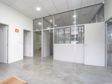 Armazém para Arrendamento em Cidade da Maia