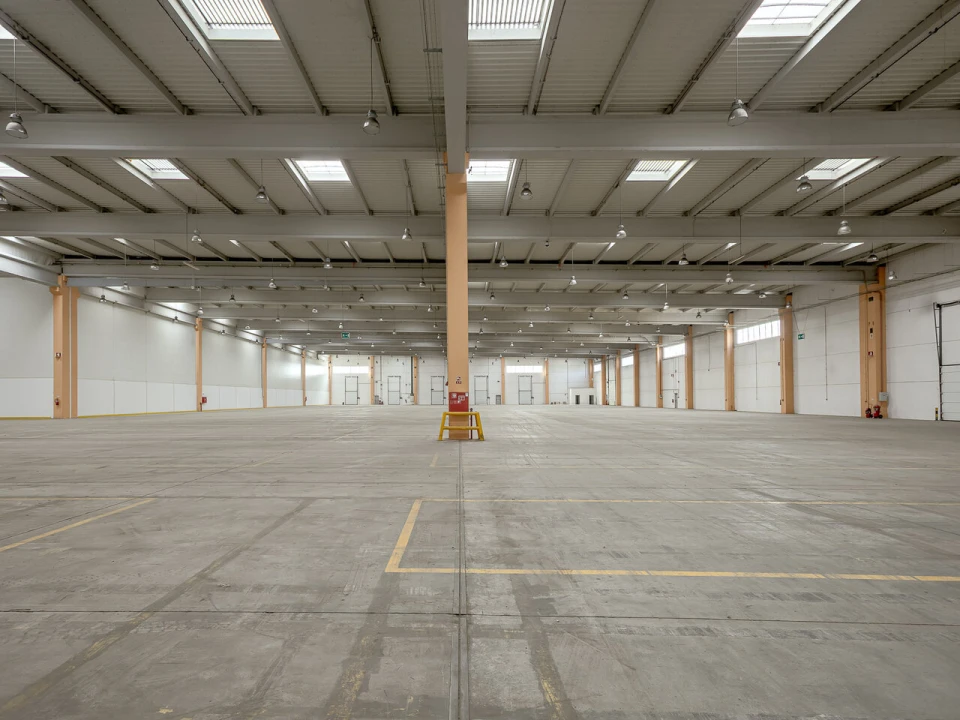 Armazém para Arrendamento em Quinta do Anjo Foto 3