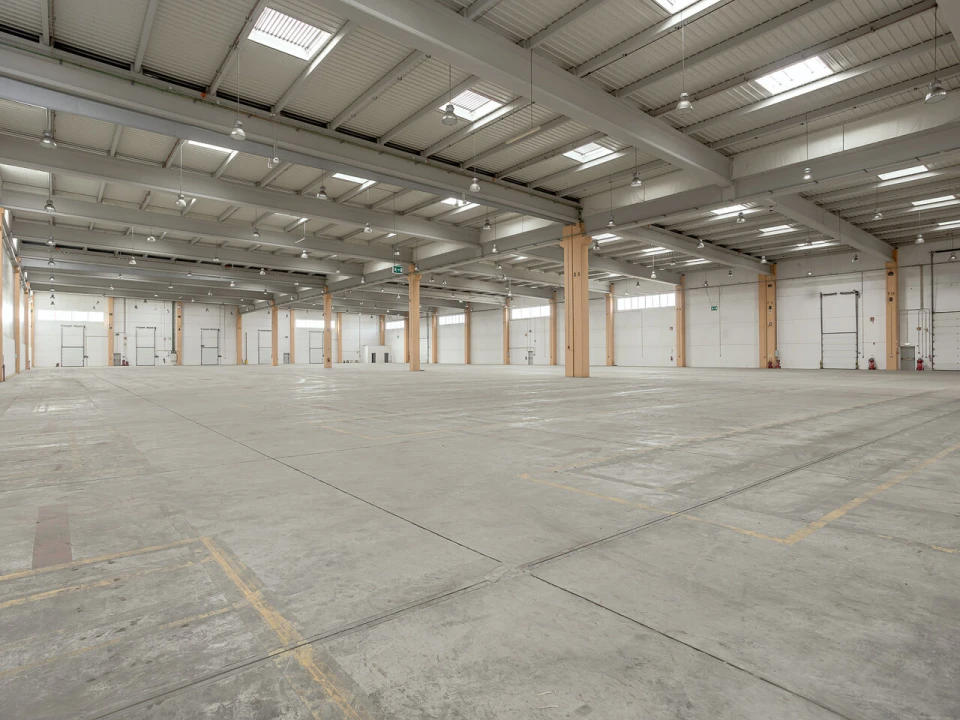 Armazém para Arrendamento em Quinta do Anjo Foto 5