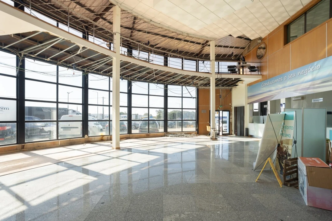 Armazém para Venda em Aveiras de Cima Foto 17