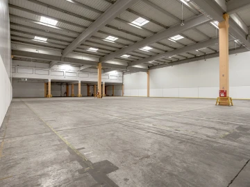 Armazém para Arrendamento em Quinta do Anjo