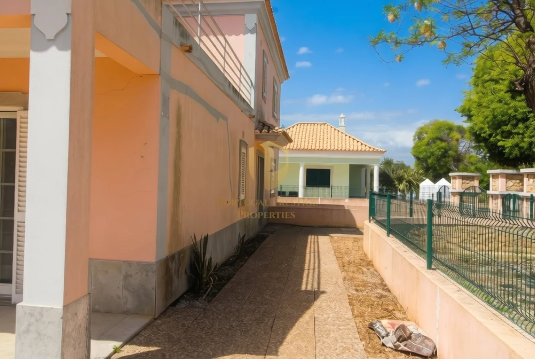 Moradia T4 para Venda em Tavira (Santa Maria e Santiago) Foto 12