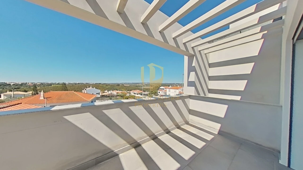 Moradia T4 para Venda em Altura Foto 19