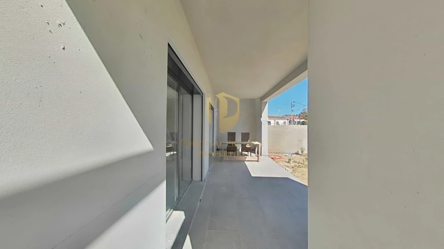 Moradia T4 para Venda em Altura Foto 9