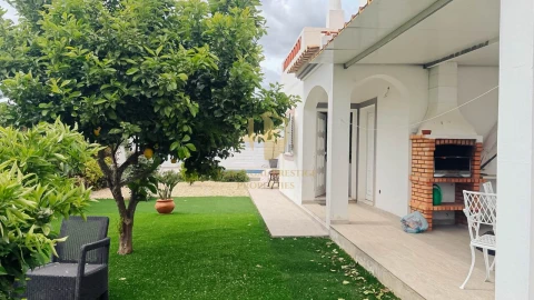 Moradia T3 para Venda em Castro Marim