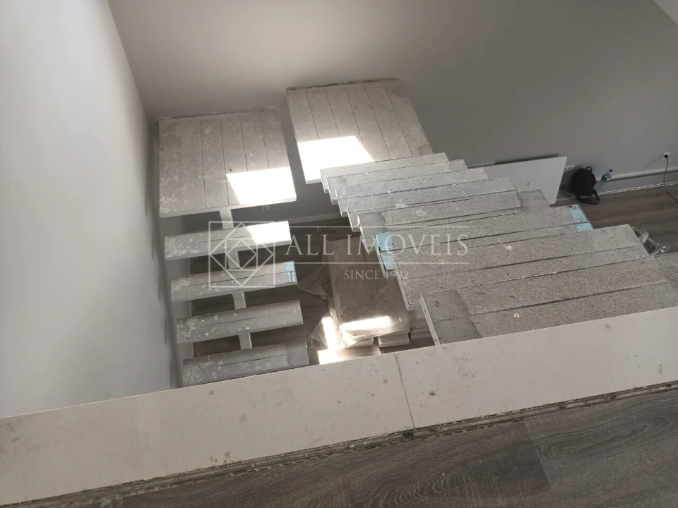 Moradia T4 para Venda em Azeitão (São Lourenço e São Simão) Foto 17