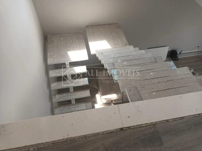 Moradia T4 para Venda em Azeitão (São Lourenço e São Simão) Foto 17