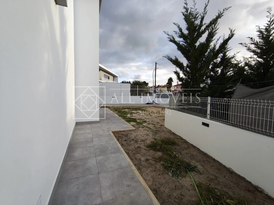 Moradia T4 para Venda em Azeitão (São Lourenço e São Simão) Foto 23