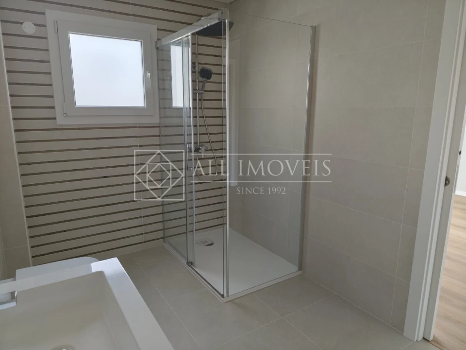 Moradia T4 para Venda em Azeitão (São Lourenço e São Simão) Foto 38