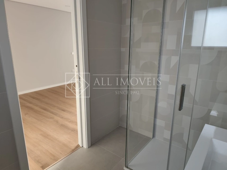 Moradia T4 para Venda em Azeitão (São Lourenço e São Simão) Foto 46