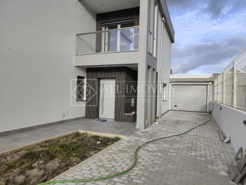 Moradia T4 para Venda em Azeitão (São Lourenço e São Simão)