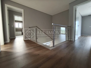 Moradia T4 para Venda em Azeitão (São Lourenço e São Simão)