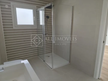 Moradia T4 para Venda em Azeitão (São Lourenço e São Simão)