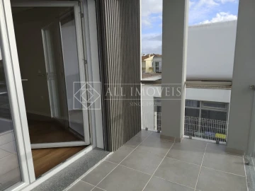 Moradia T4 para Venda em Azeitão (São Lourenço e São Simão)