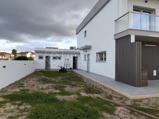 Moradia T4 para Venda em Azeitão (São Lourenço e São Simão) Foto 37