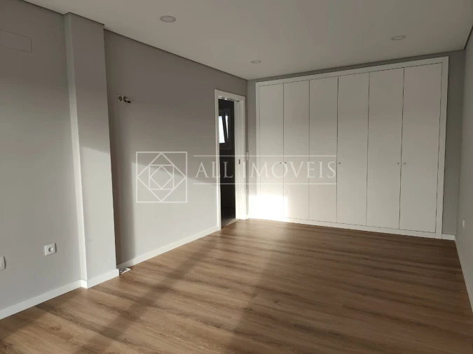 Moradia T4 para Venda em Azeitão (São Lourenço e São Simão) Foto 61