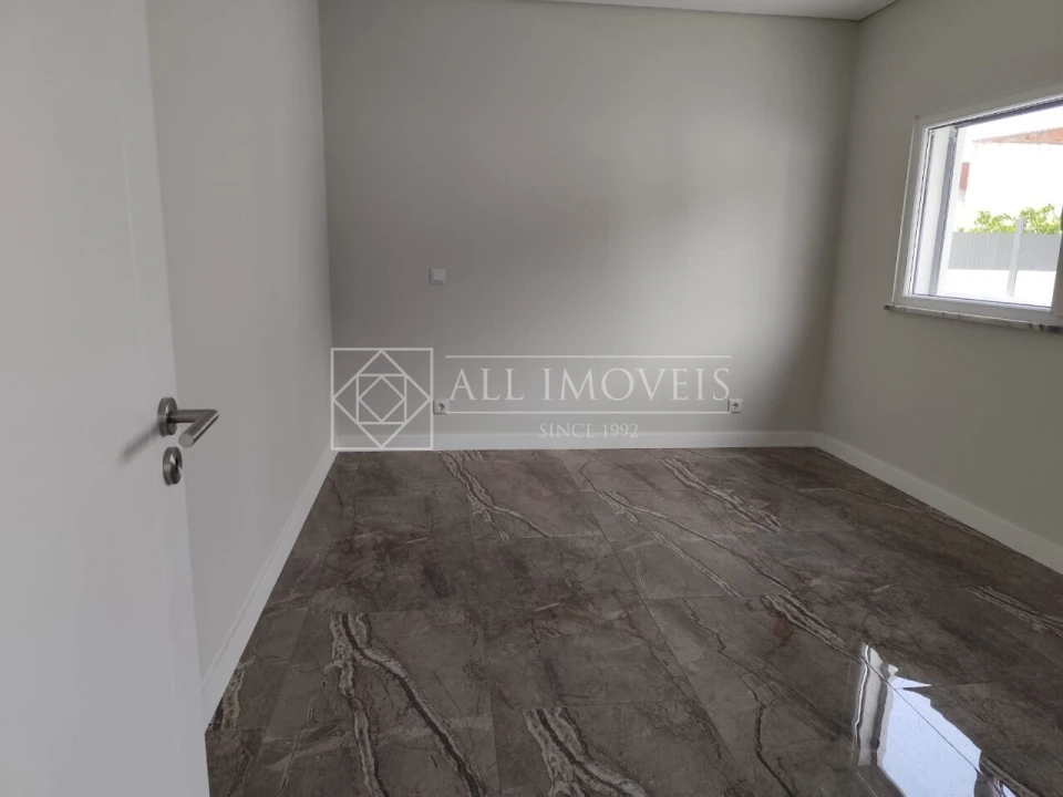 Moradia T5 para Venda em Azeitão (São Lourenço e São Simão) Foto 22