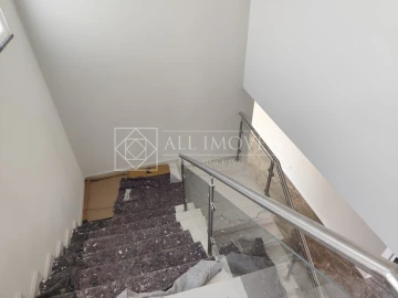 Moradia T5 para Venda em Azeitão (São Lourenço e São Simão)