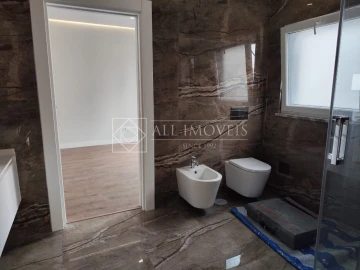 Moradia T5 para Venda em Azeitão (São Lourenço e São Simão)