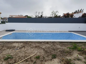 Moradia T5 para Venda em Azeitão (São Lourenço e São Simão)