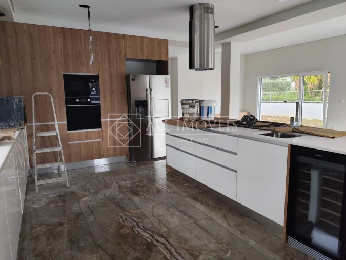 Moradia T5 para Venda em Azeitão (São Lourenço e São Simão) Foto 34