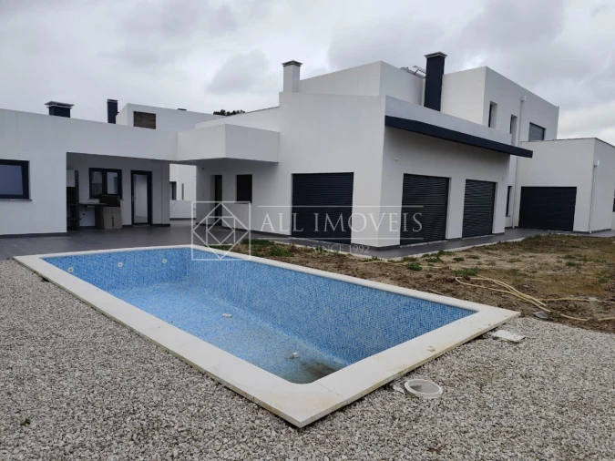 Moradia T5 para Venda em Azeitão (São Lourenço e São Simão) Foto 44