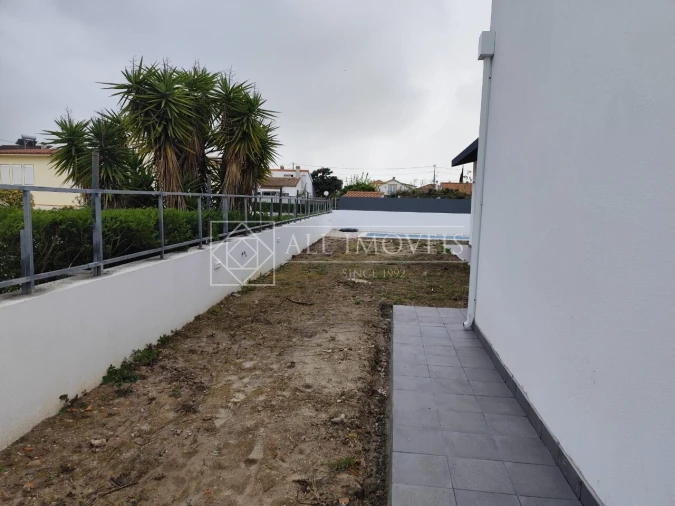 Moradia T5 para Venda em Azeitão (São Lourenço e São Simão) Foto 43