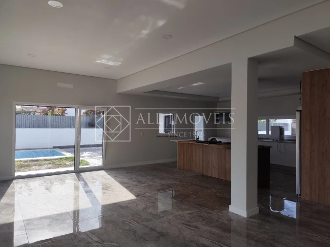 Moradia T5 para Venda em Azeitão (São Lourenço e São Simão) Foto 4