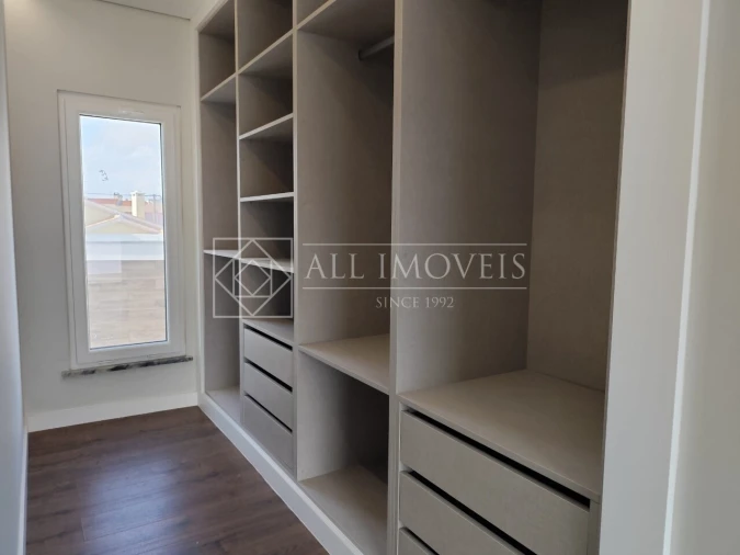 Moradia T5 para Venda em Azeitão (São Lourenço e São Simão) Foto 18