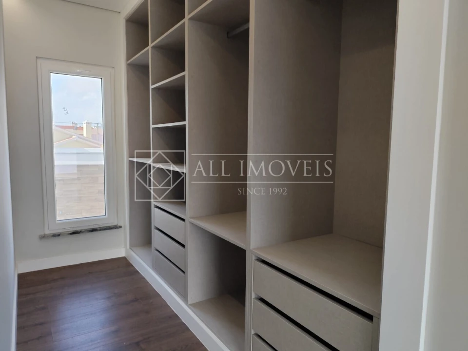 Moradia T5 para Venda em Azeitão (São Lourenço e São Simão) Foto 18