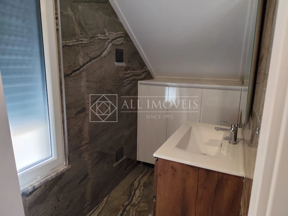 Moradia T5 para Venda em Azeitão (São Lourenço e São Simão) Foto 35