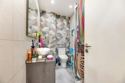 Apartamento T2 para Venda em Santo António dos Cavaleiros e Frielas