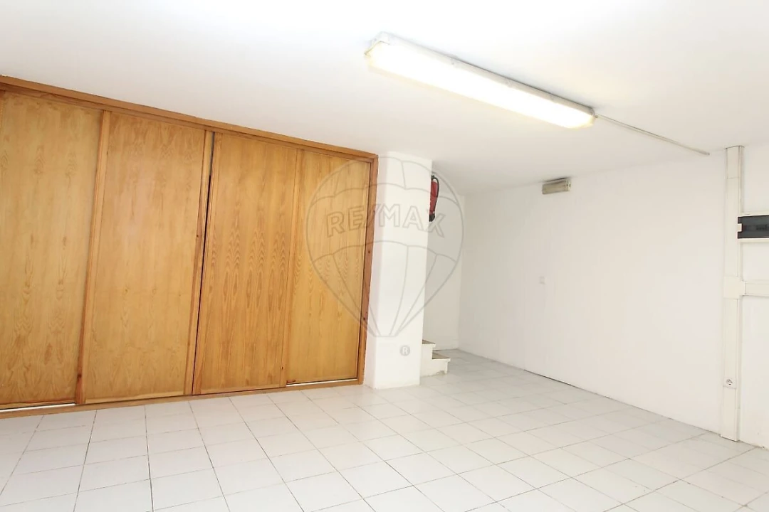 Loja para Venda em Arroios Foto 18