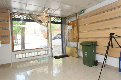 Loja para Venda em Arroios